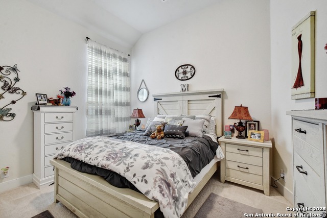 Listing photo id 15 for 2914 Sussex Park