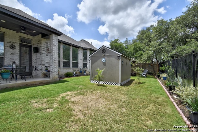 Listing photo id 25 for 2914 Sussex Park