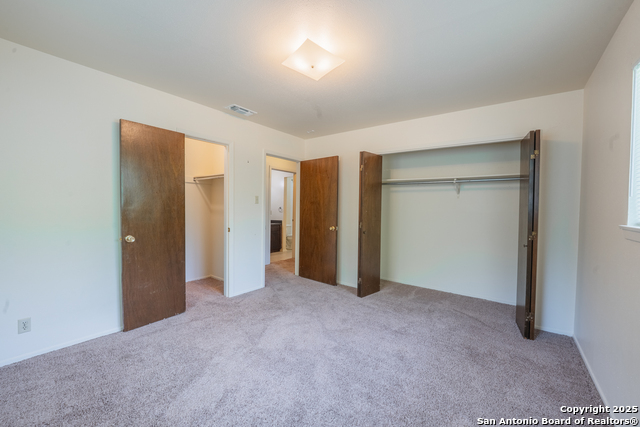 Listing photo id 19 for 5824 Deer Horn