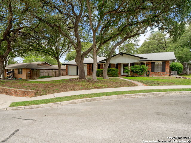 Details for 107 La Salle Pl, Universal City, TX 78148
