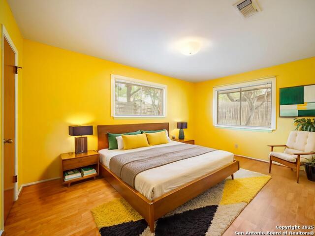 Image 13 of 21 For 107 La Salle Pl
