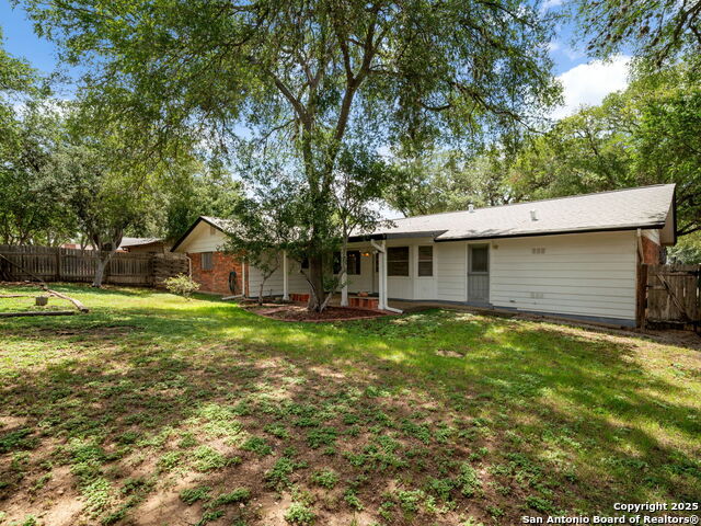 Image 16 of 21 For 107 La Salle Pl