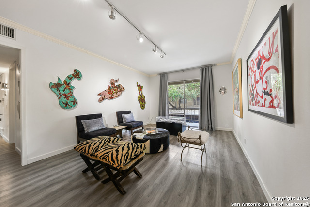 Image 2 of 25 For 7711 Broadway  14b