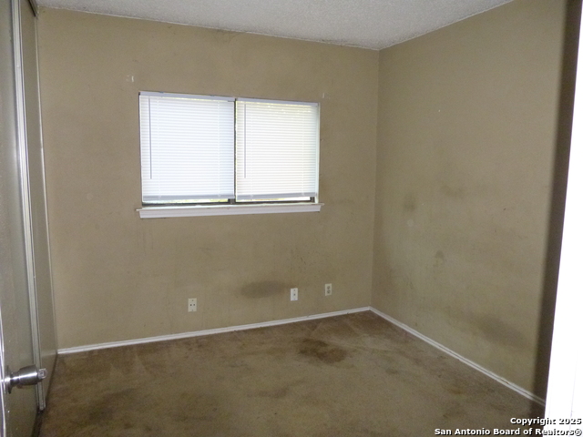 Image 11 of 20 For 651 River Village