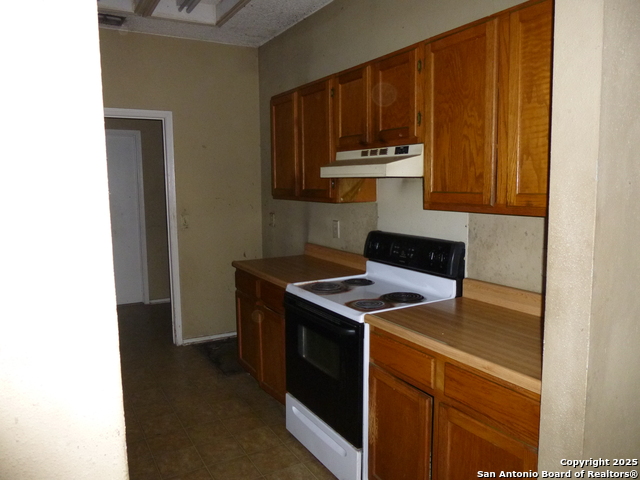 Image 15 of 20 For 651 River Village