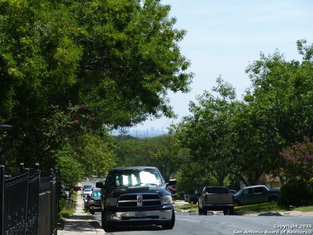 Image 17 of 20 For 651 River Village