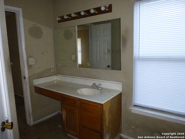 Image 9 of 20 For 651 River Village