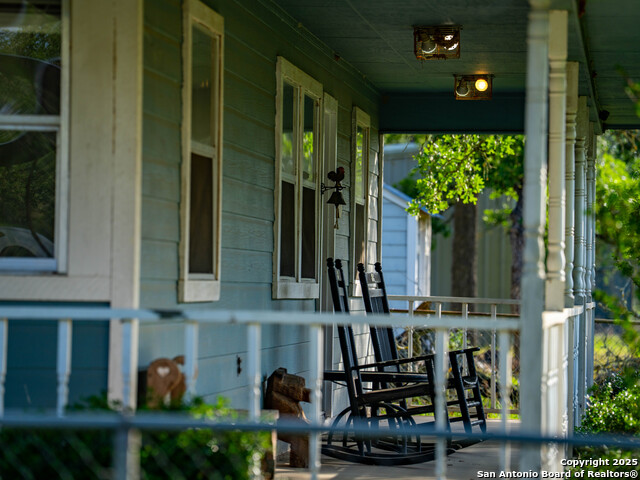 Image 8 of 50 For 7417 Nockenut