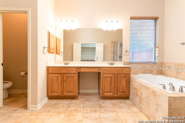 Image 13 of 25 For 18603 Salado