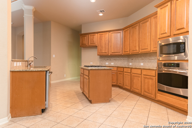 Image 8 of 25 For 18603 Salado