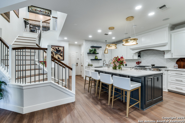 Listing photo id 9 for 12 Rue Charles S