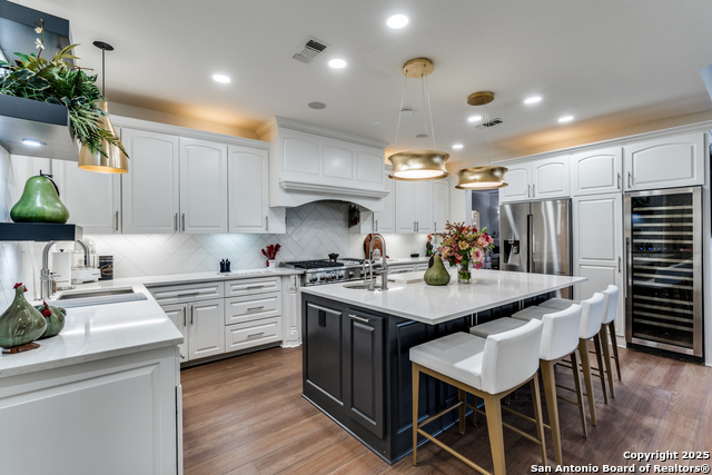 Listing photo id 11 for 12 Rue Charles S