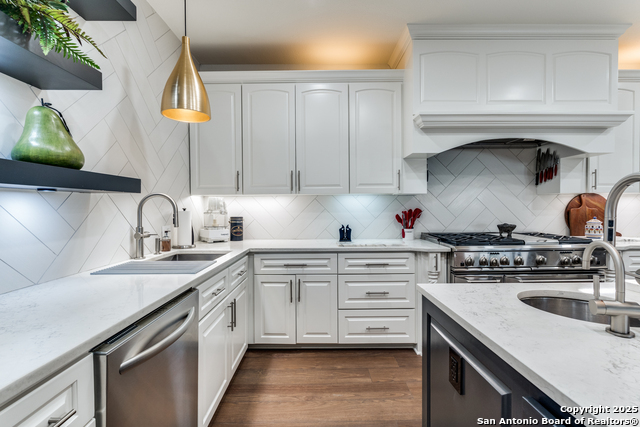 Listing photo id 13 for 12 Rue Charles S