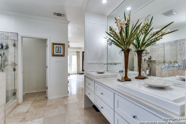 Listing photo id 22 for 12 Rue Charles S