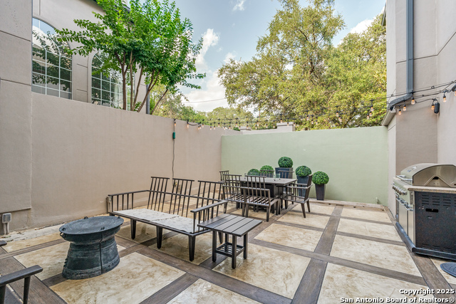 Listing photo id 36 for 12 Rue Charles S