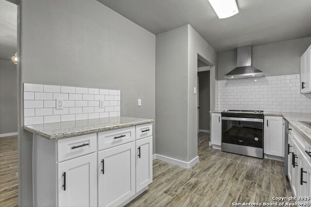 Listing photo id 16 for 2723 Woodline