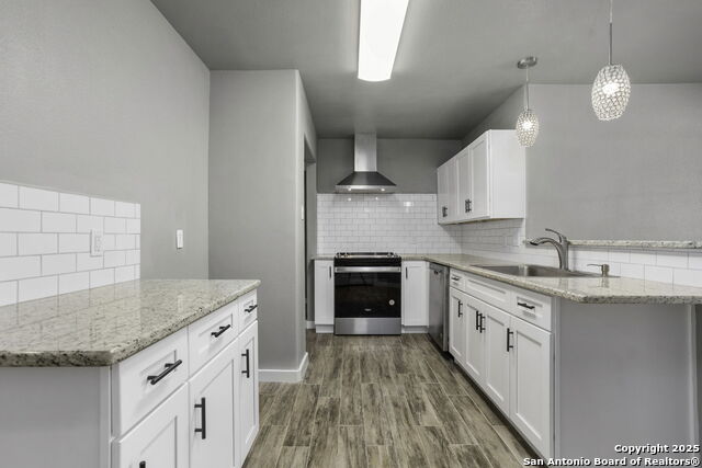 Listing photo id 18 for 2723 Woodline
