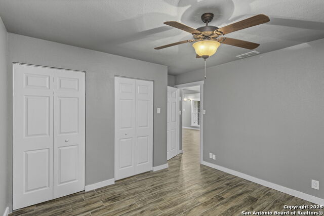 Listing photo id 32 for 2723 Woodline