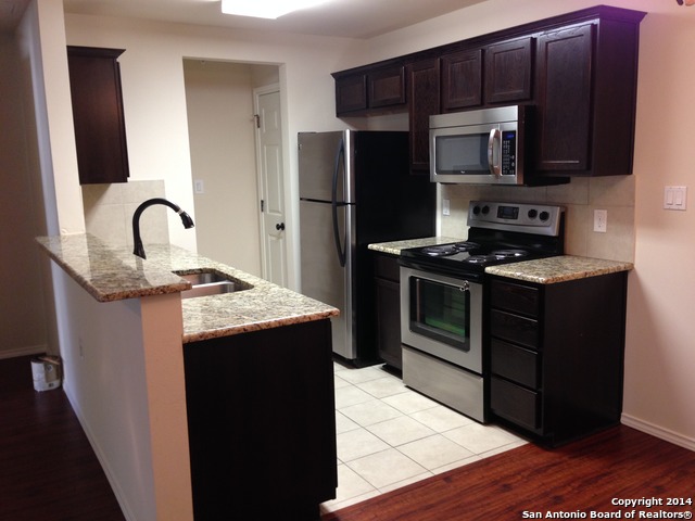Image 3 of 10 For 12446 Starcrest Dr  204