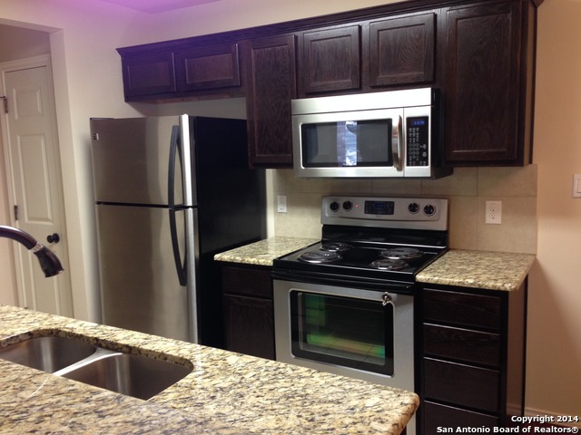 Image 4 of 10 For 12446 Starcrest Dr  204