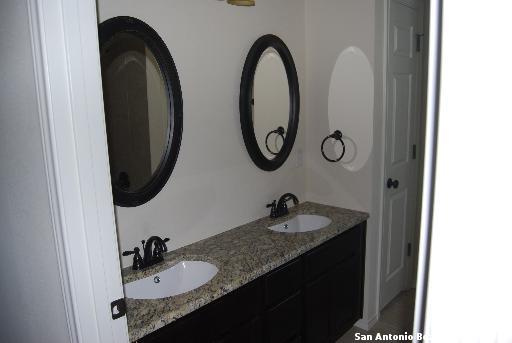 Image 6 of 10 For 12446 Starcrest Dr  204