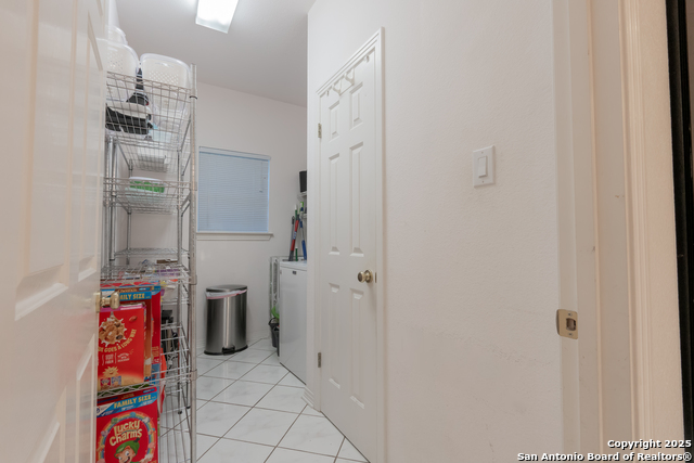 Listing photo id 34 for 10926 Hollow Rdg