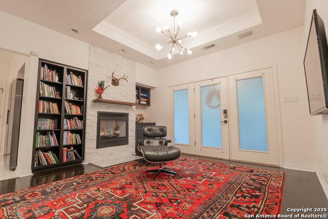 Listing photo id 36 for 10926 Hollow Rdg