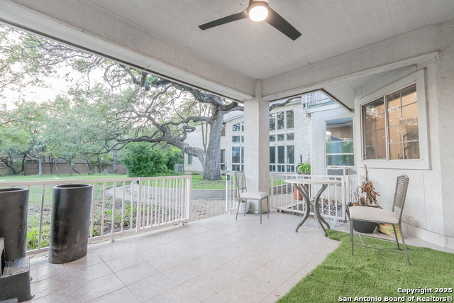 Listing photo id 38 for 10926 Hollow Rdg
