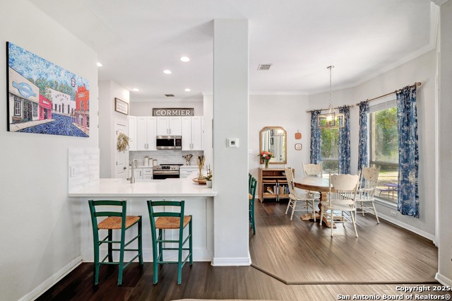 Listing photo id 11 for 15315 Flying Cir