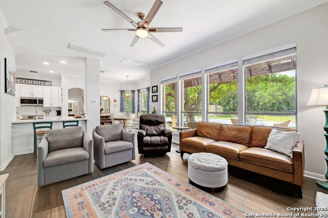 Listing photo id 14 for 15315 Flying Cir