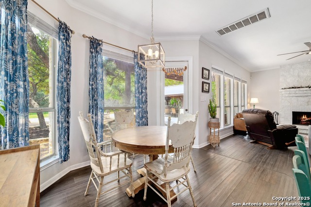 Listing photo id 16 for 15315 Flying Cir