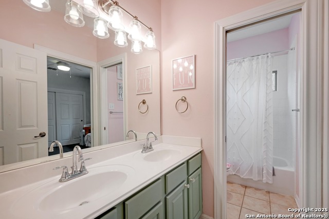 Listing photo id 35 for 15315 Flying Cir