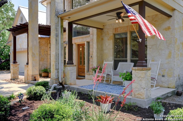Listing photo id 2 for 15315 Flying Cir