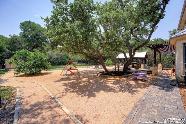 Listing photo id 38 for 15315 Flying Cir