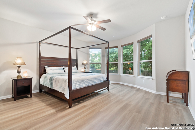 Listing photo id 11 for 11106 Pomona Park