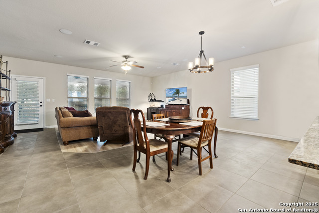 Listing photo id 6 for 11106 Pomona Park
