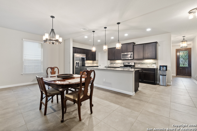 Listing photo id 7 for 11106 Pomona Park