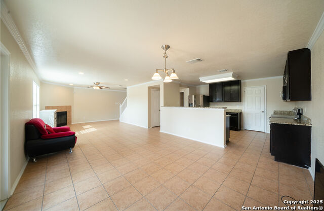 Image 18 of 27 For 7738 Cortland Oak