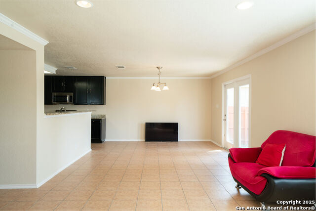 Image 19 of 27 For 7738 Cortland Oak