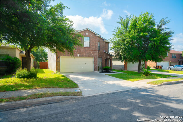 Image 2 of 27 For 7738 Cortland Oak