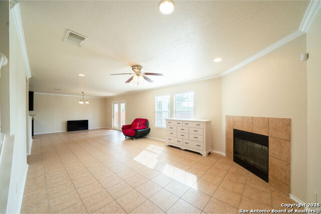 Image 20 of 27 For 7738 Cortland Oak