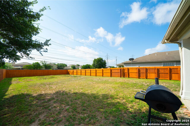 Image 24 of 27 For 7738 Cortland Oak