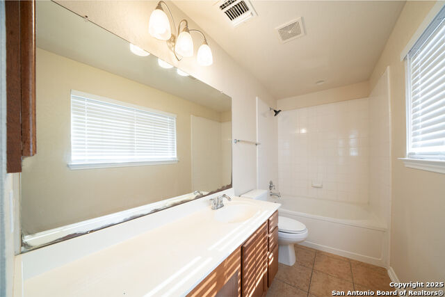 Image 4 of 27 For 7738 Cortland Oak