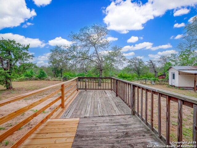 Listing photo id 24 for 141 County Road 786