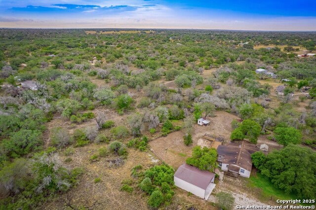 Listing photo id 41 for 141 County Road 786