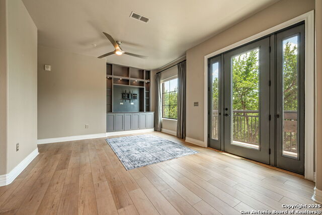 Details for 215 Center  Apt 3, San Antonio, TX 78202