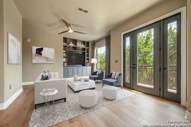 Listing photo id 0 for 215 Center Apt 3