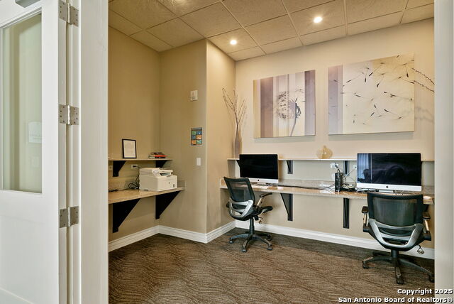 Listing photo id 29 for 215 Center Apt 3