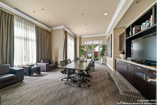 Listing photo id 30 for 215 Center Apt 3