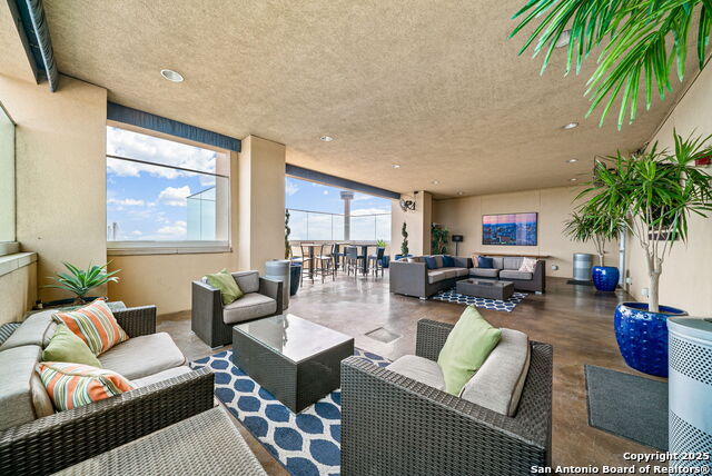 Listing photo id 36 for 215 Center Apt 3